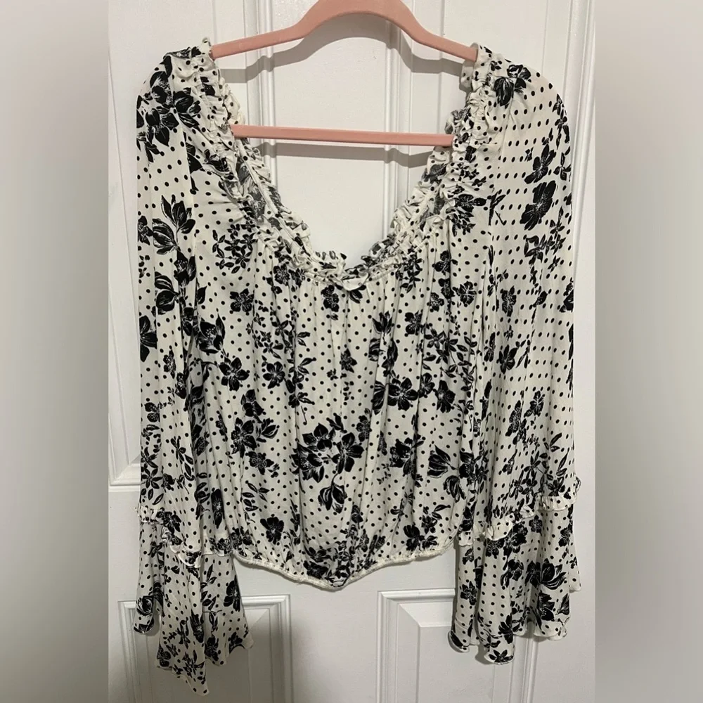 Intimately Free People Cream & Black Floral Boho Peasant Blouse Size Small/Med - Picture 2 of 14